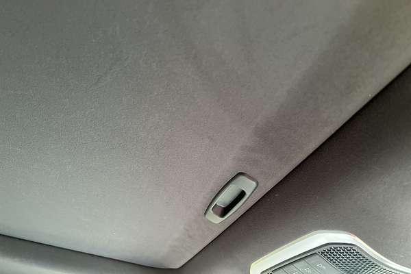 2022 Toyota Landcruiser Sahara FJA300R