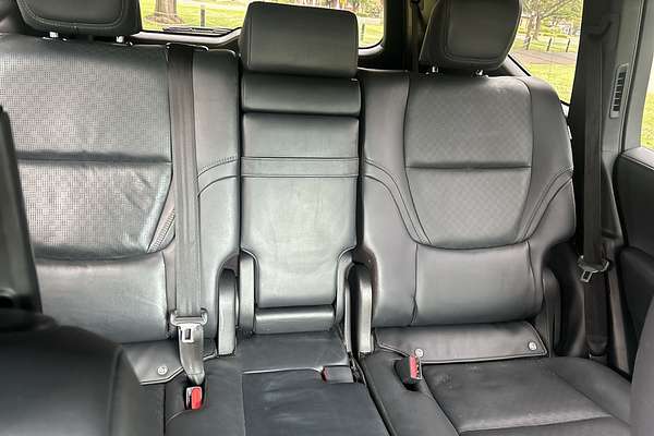 2022 Toyota Landcruiser Sahara FJA300R