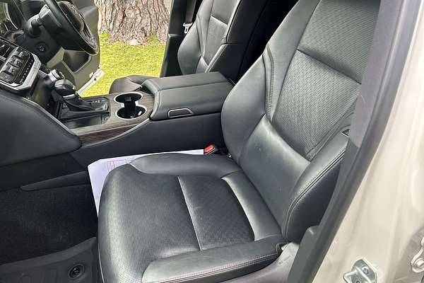 2022 Toyota Landcruiser Sahara FJA300R