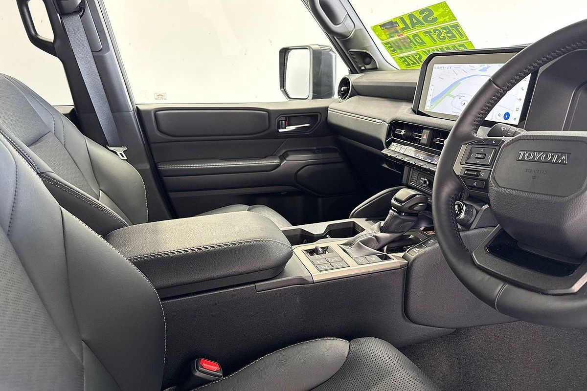 2025 Toyota Landcruiser Prado Altitude GDJ251R