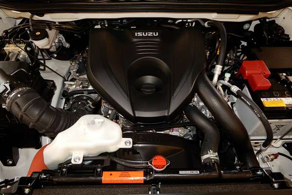 2025 Isuzu D-MAX X-TERRAIN 4X4