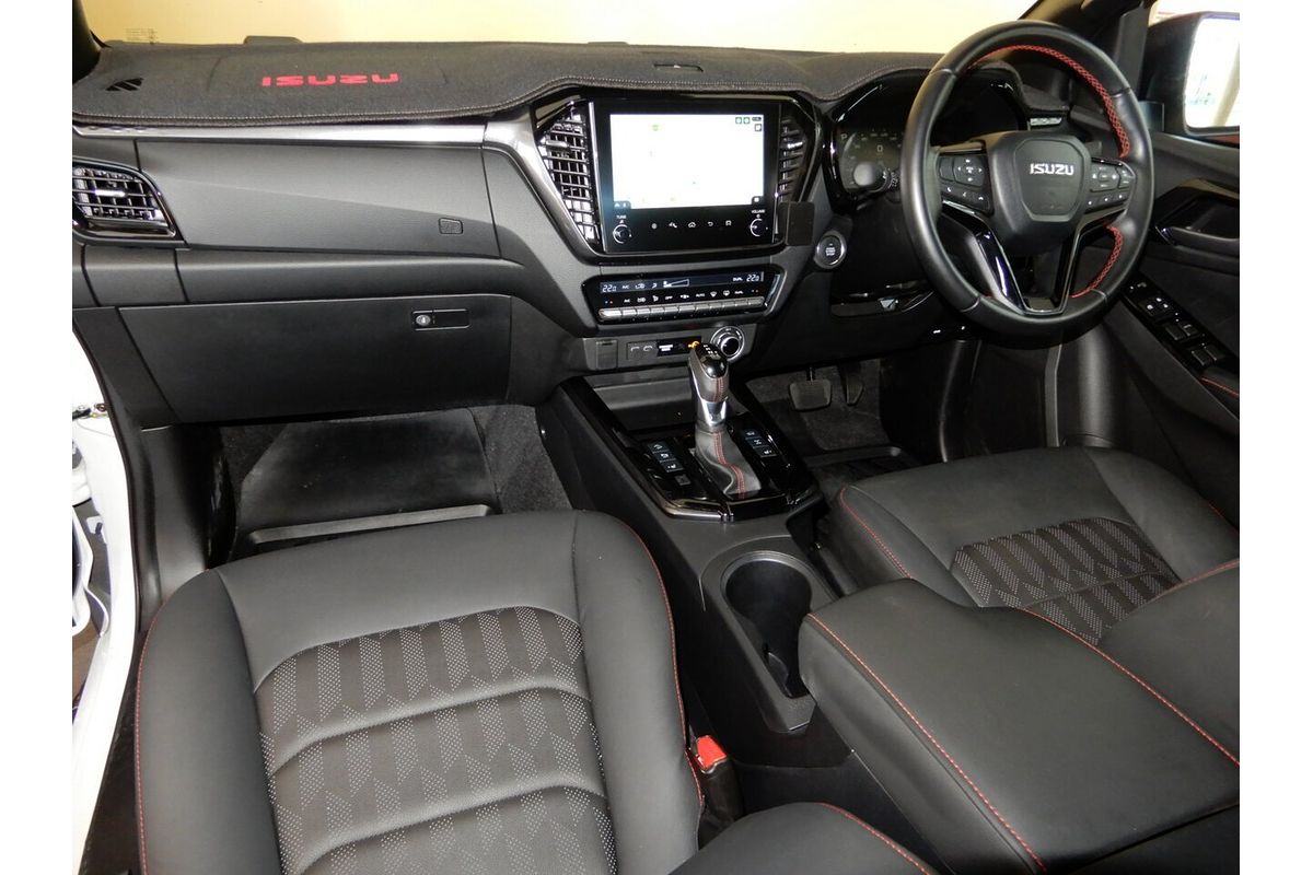 2025 Isuzu D-MAX X-TERRAIN 4X4