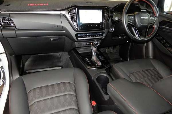 2025 Isuzu D-MAX X-TERRAIN 4X4