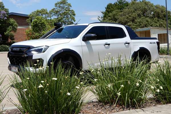2025 Isuzu D-MAX X-TERRAIN 4X4