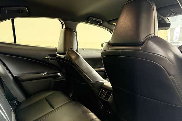 2020 Lexus UX UX200 Luxury MZAA10R