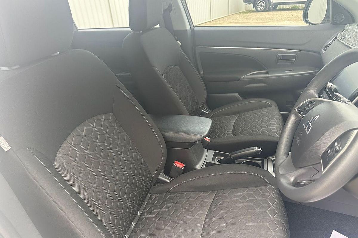 2023 Mitsubishi ASX ES XD