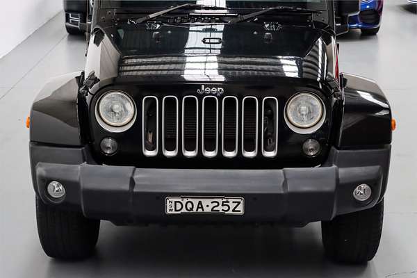 2017 Jeep Wrangler Unlimited Overland JK