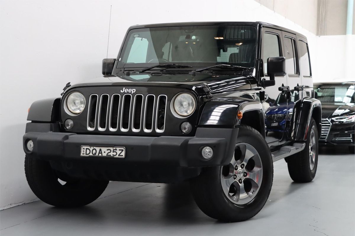 2017 Jeep Wrangler Unlimited Overland JK