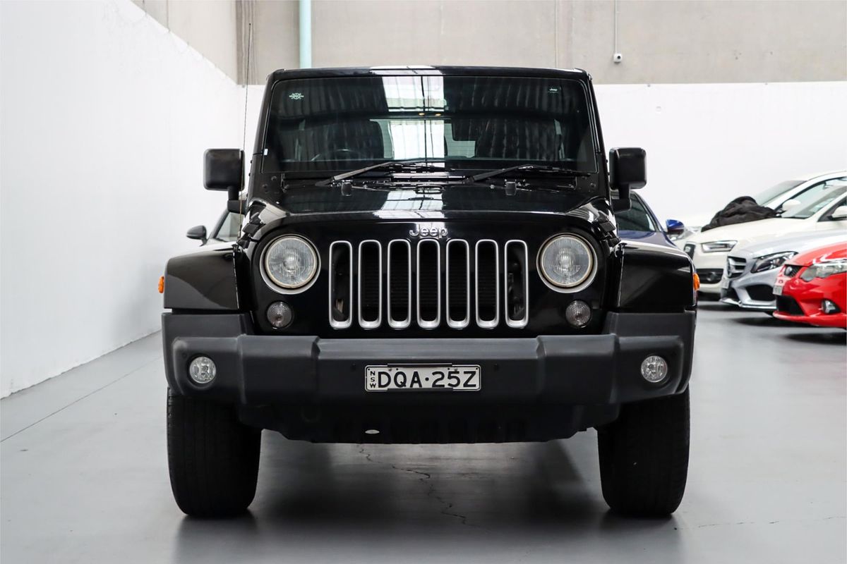 2017 Jeep Wrangler Unlimited Overland JK