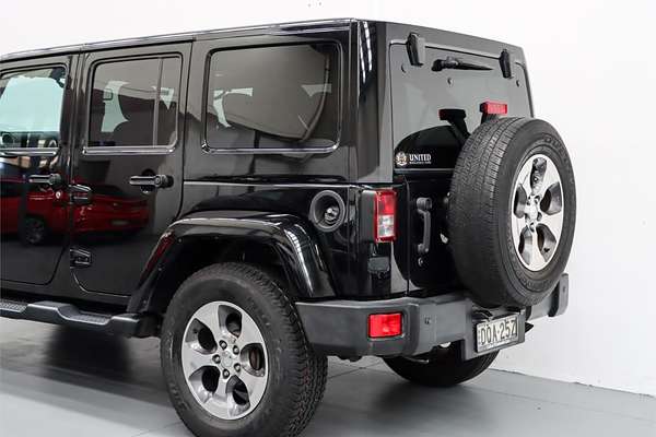 2017 Jeep Wrangler Unlimited Overland JK