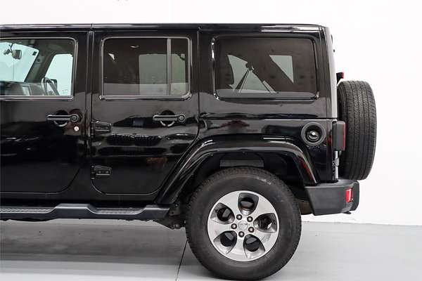 2017 Jeep Wrangler Unlimited Overland JK