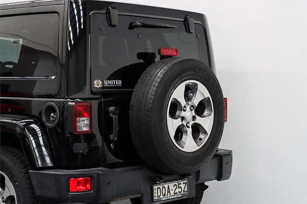 2017 Jeep Wrangler Unlimited Overland JK