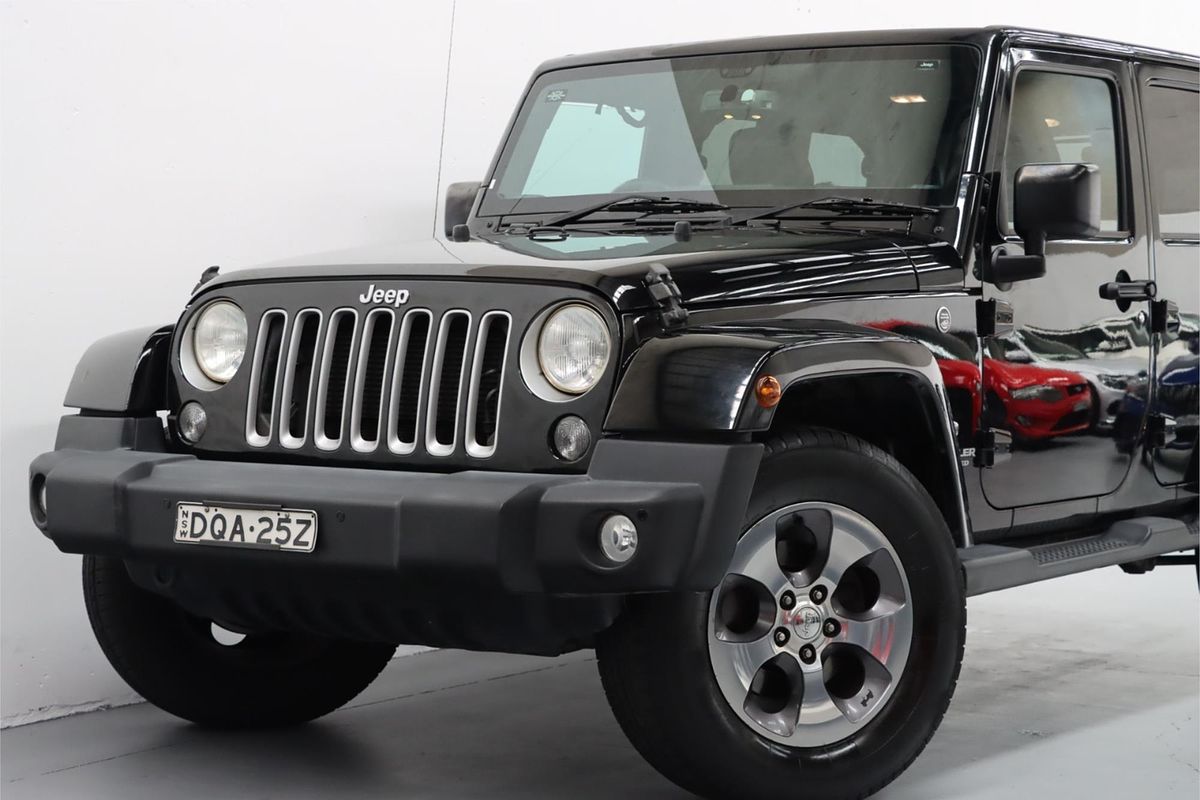 2017 Jeep Wrangler Unlimited Overland JK