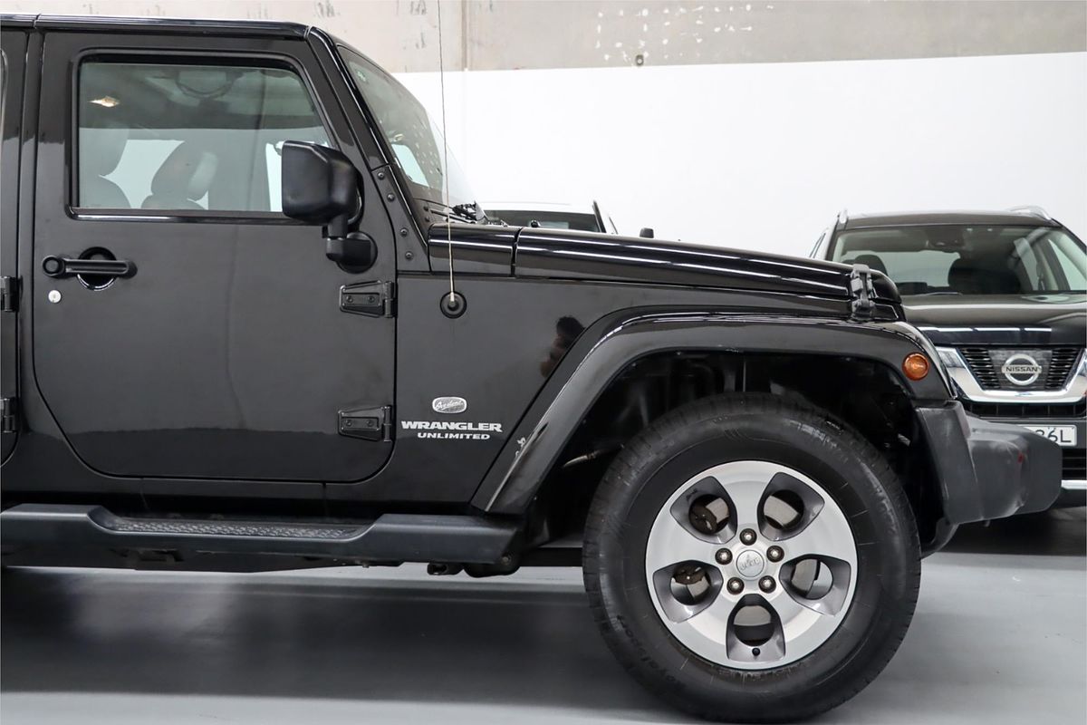 2017 Jeep Wrangler Unlimited Overland JK