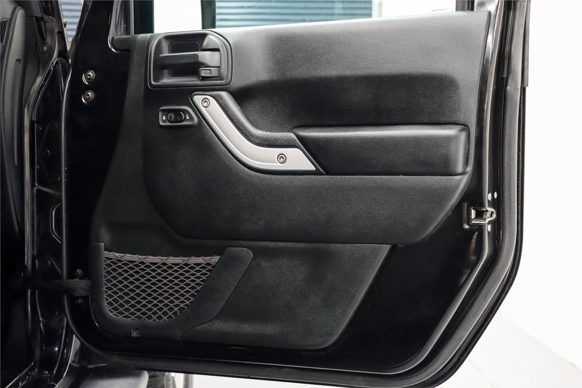 2017 Jeep Wrangler Unlimited Overland JK