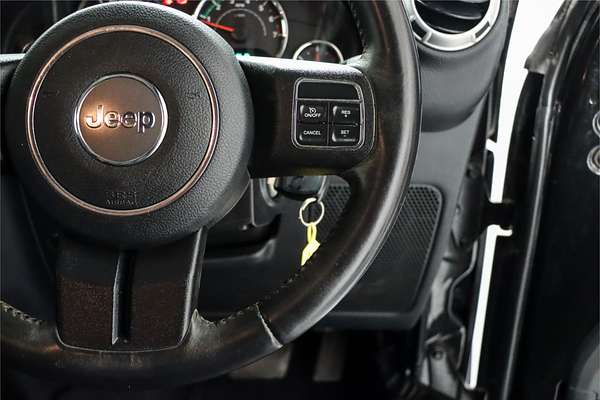 2017 Jeep Wrangler Unlimited Overland JK