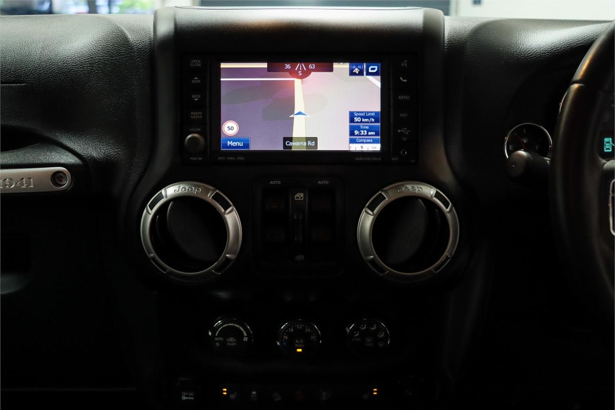 2017 Jeep Wrangler Unlimited Overland JK