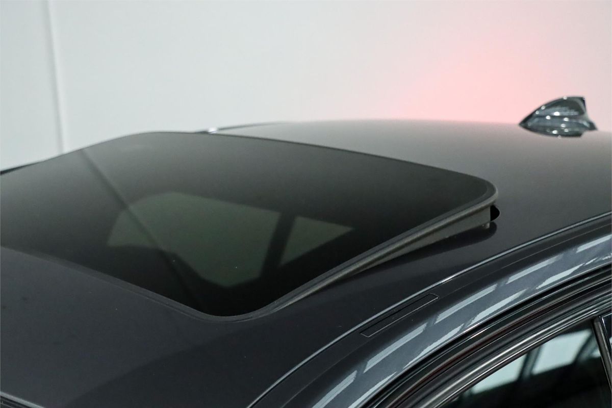 2018 BMW 3 Series 330i M Sport F30 LCI