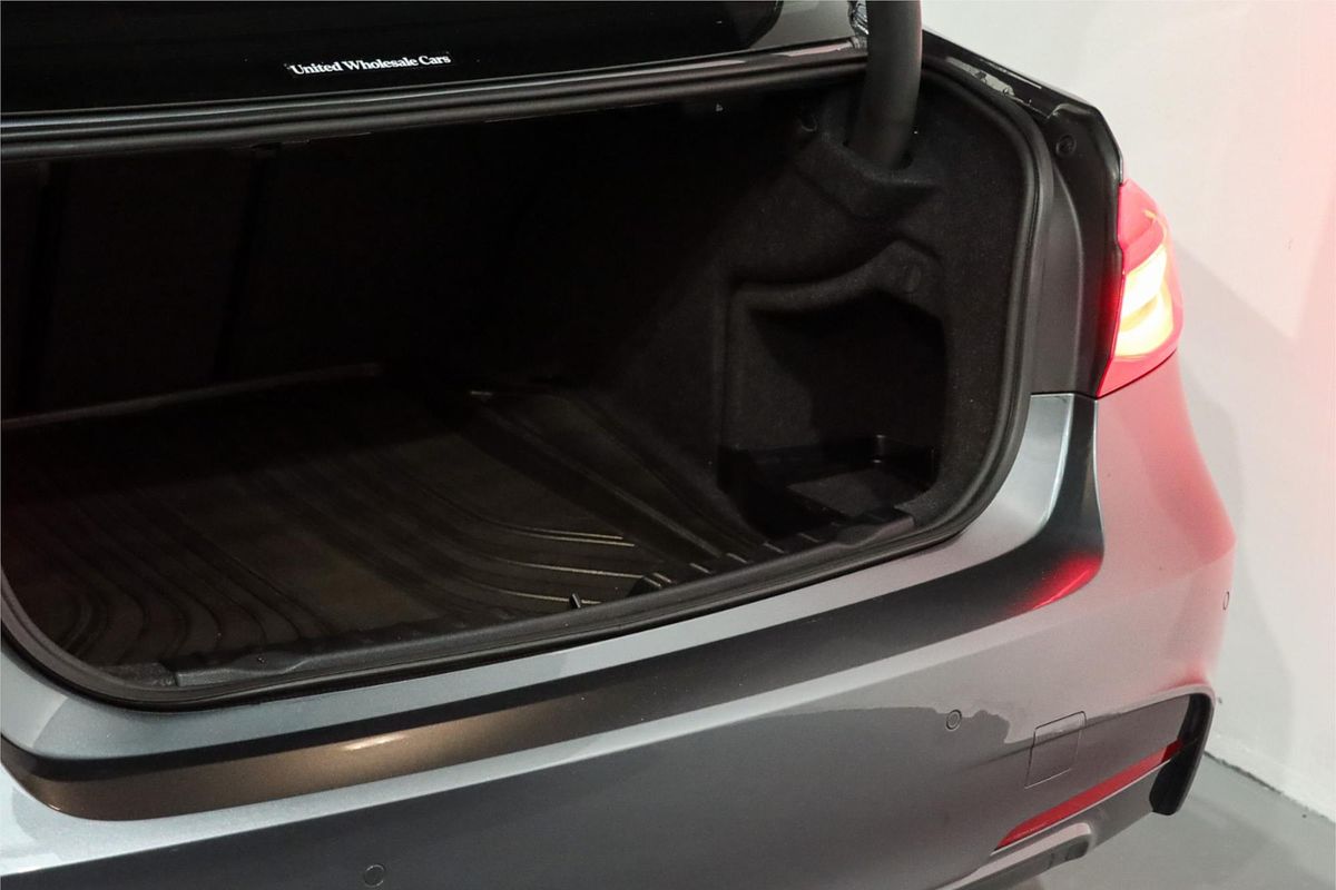 2018 BMW 3 Series 330i M Sport F30 LCI