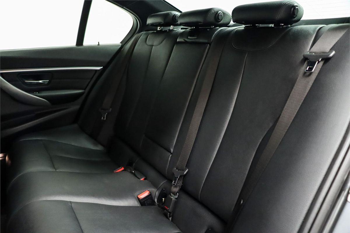 2018 BMW 3 Series 330i M Sport F30 LCI