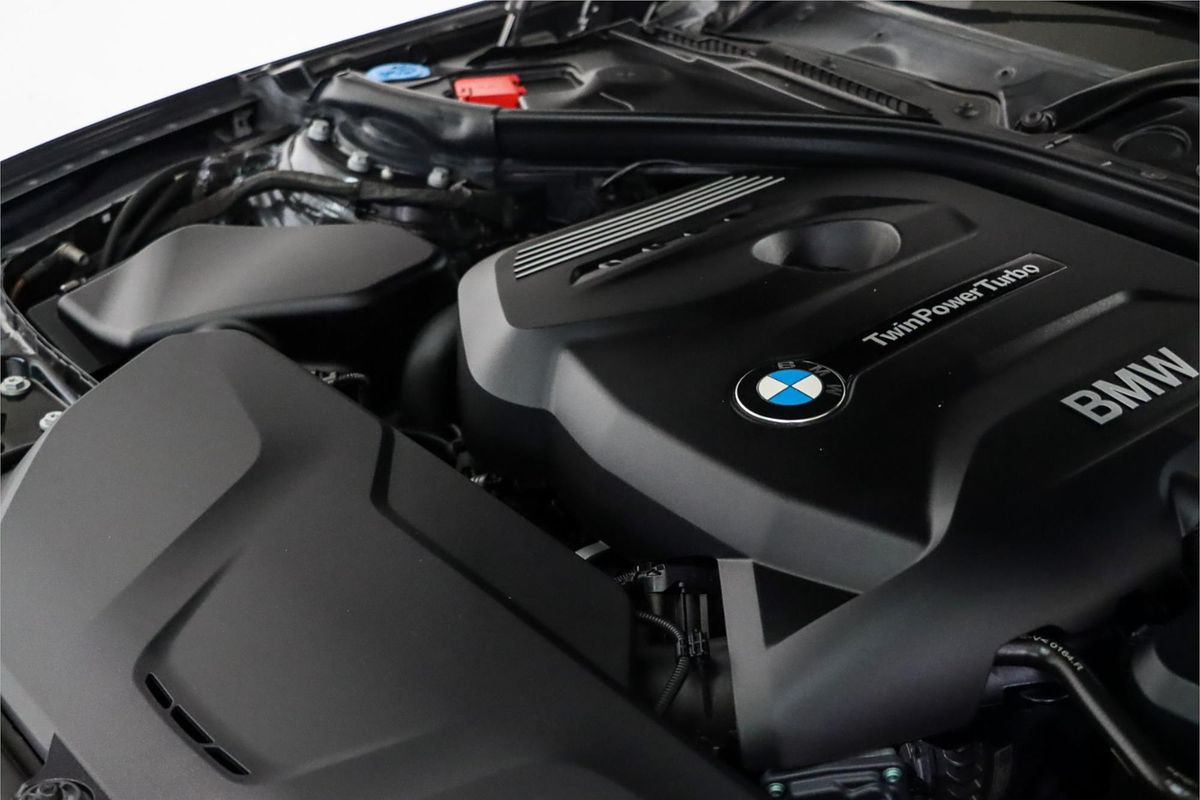 2018 BMW 3 Series 330i M Sport F30 LCI