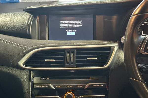 2016 INFINITI Q30 Sport H15