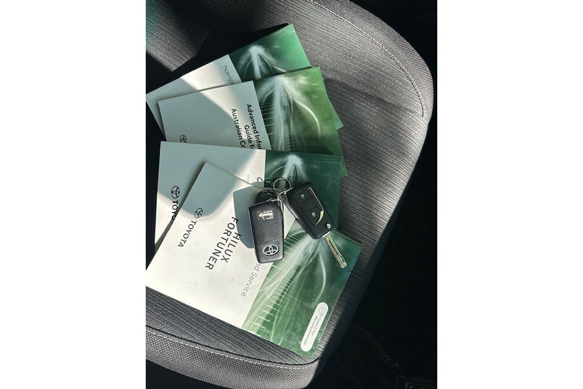 2021 Toyota Hilux SR GUN126R 4X4