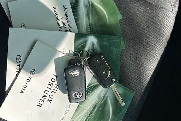 2021 Toyota Hilux SR GUN126R 4X4