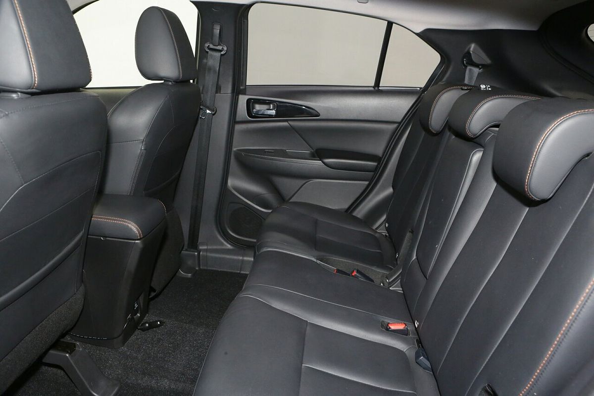 2017 Mitsubishi Eclipse Cross Exceed YA