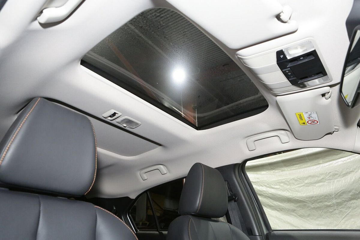 2017 Mitsubishi Eclipse Cross Exceed YA