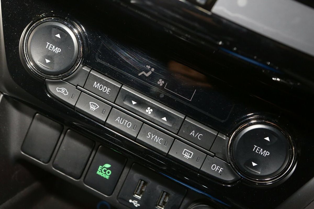 2017 Mitsubishi Eclipse Cross Exceed YA