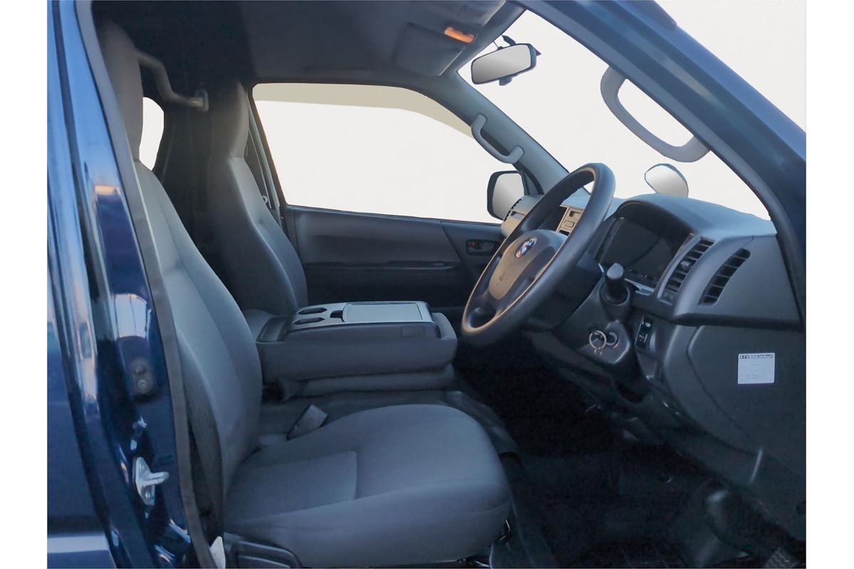 2015 Toyota Hiace Wide Long DX GL Package 4WD