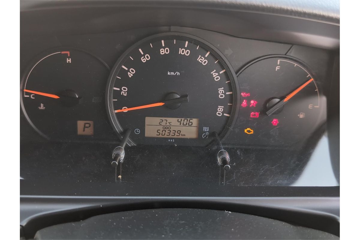 2015 Toyota Hiace Wide Long DX GL Package 4WD