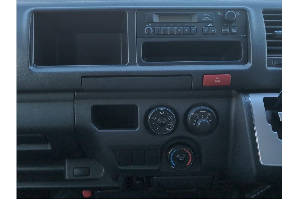 2015 Toyota Hiace Wide Long DX GL Package 4WD