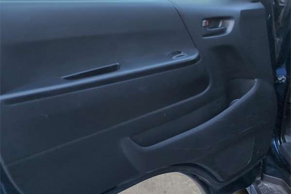 2015 Toyota Hiace Wide Long DX GL Package 4WD