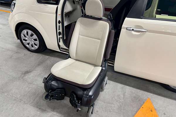 2018 Toyota Porte F Welcab