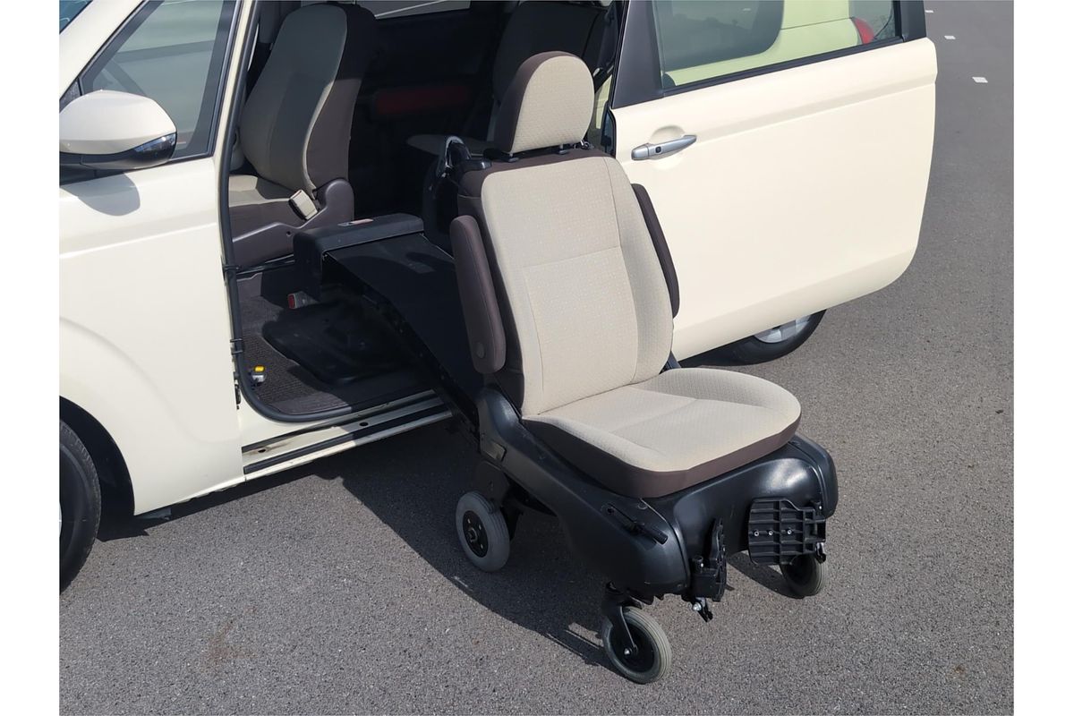 2018 Toyota Porte F Welcab