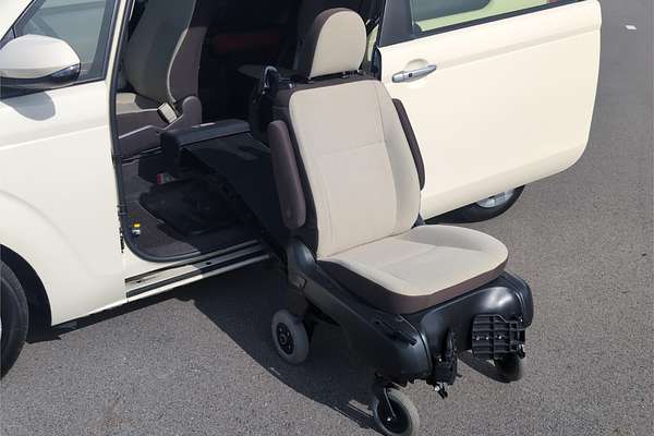 2018 Toyota Porte F Welcab