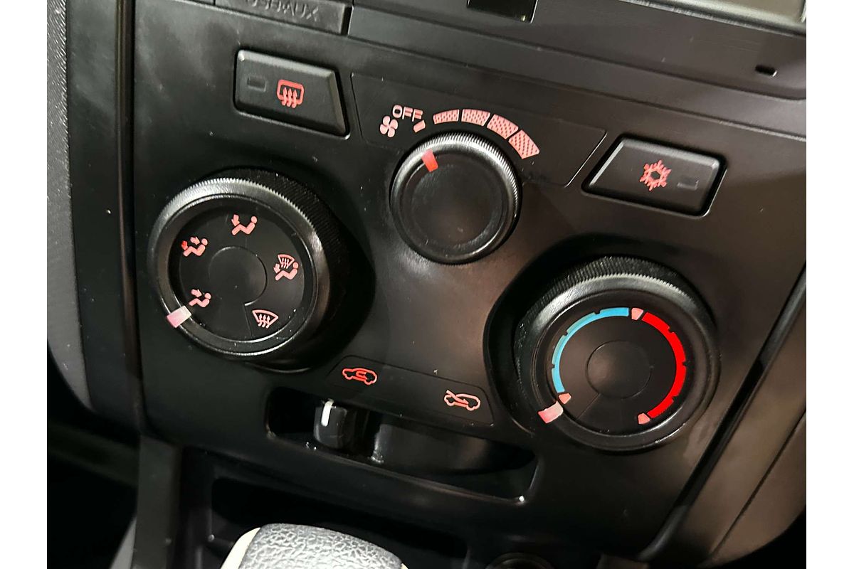 2018 Isuzu D-MAX SX High Ride  Rear Wheel Drive