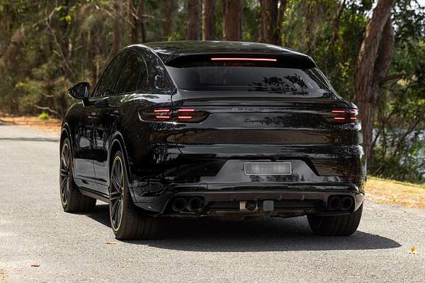 2020 Porsche Cayenne Turbo S E-Hybrid 9YB