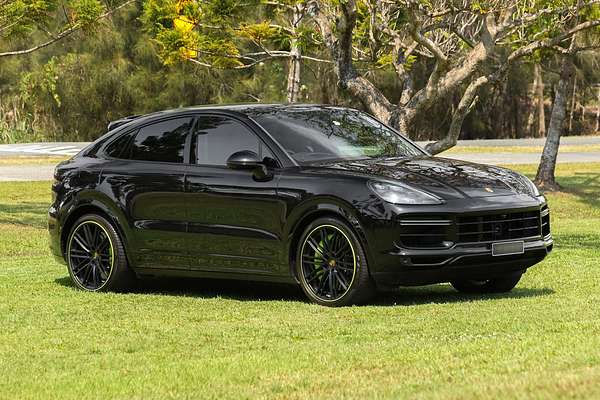 2020 Porsche Cayenne Turbo S E-Hybrid 9YB