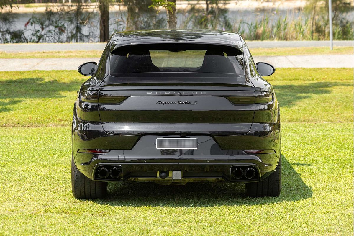 2020 Porsche Cayenne Turbo S E-Hybrid 9YB