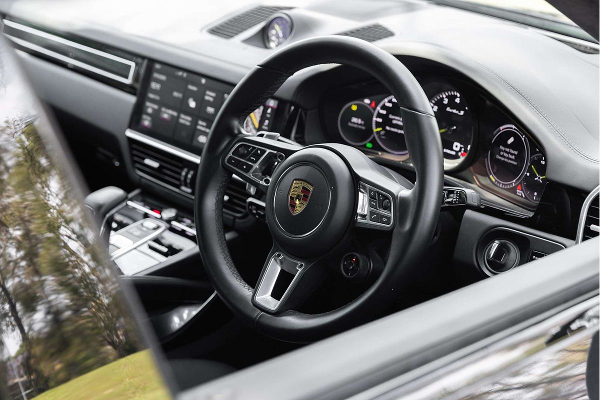 2020 Porsche Cayenne Turbo S E-Hybrid 9YB