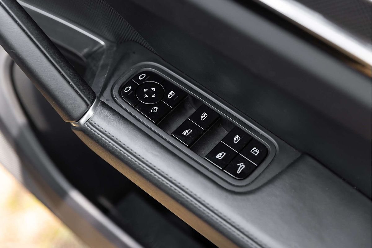 2020 Porsche Cayenne Turbo S E-Hybrid 9YB