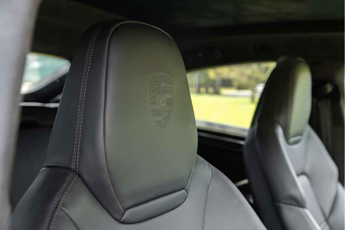 2020 Porsche Cayenne Turbo S E-Hybrid 9YB