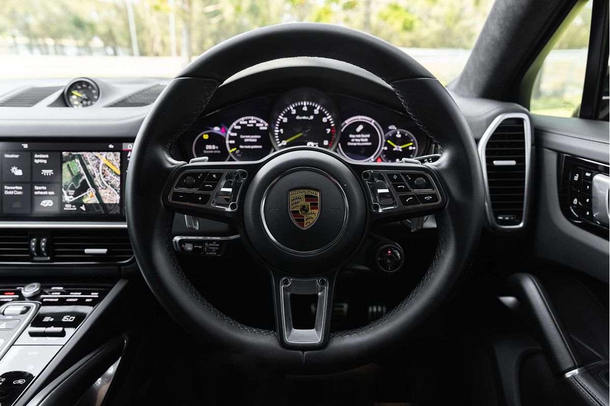 2020 Porsche Cayenne Turbo S E-Hybrid 9YB