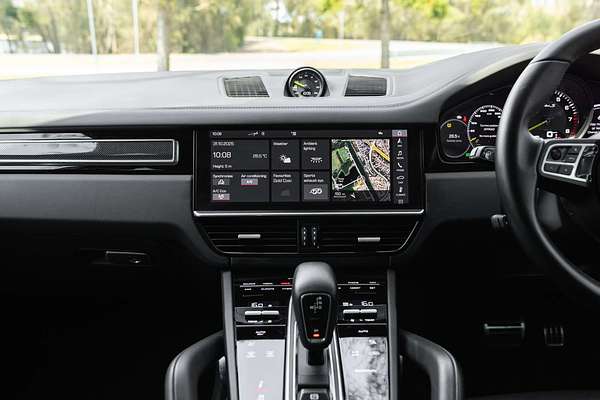 2020 Porsche Cayenne Turbo S E-Hybrid 9YB