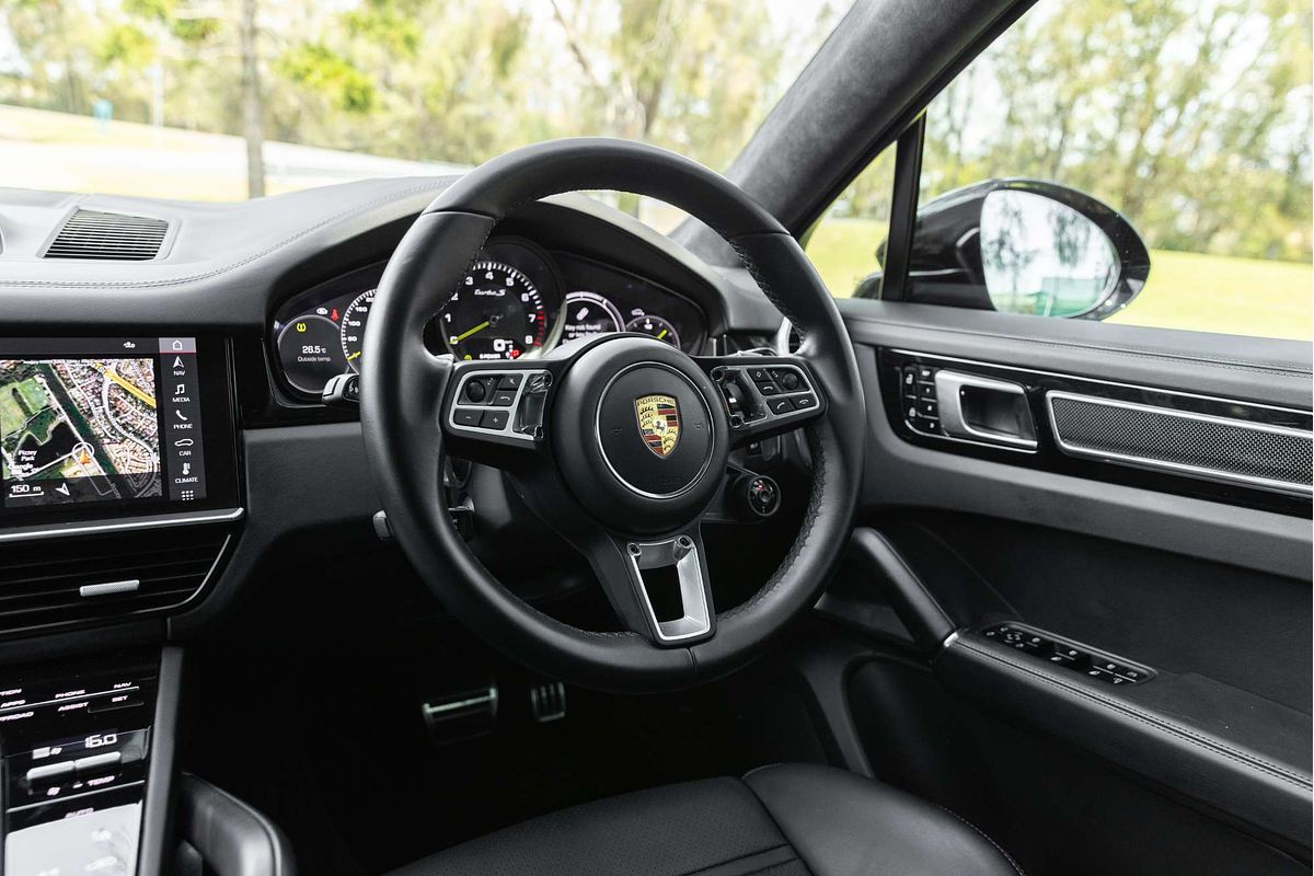 2020 Porsche Cayenne Turbo S E-Hybrid 9YB