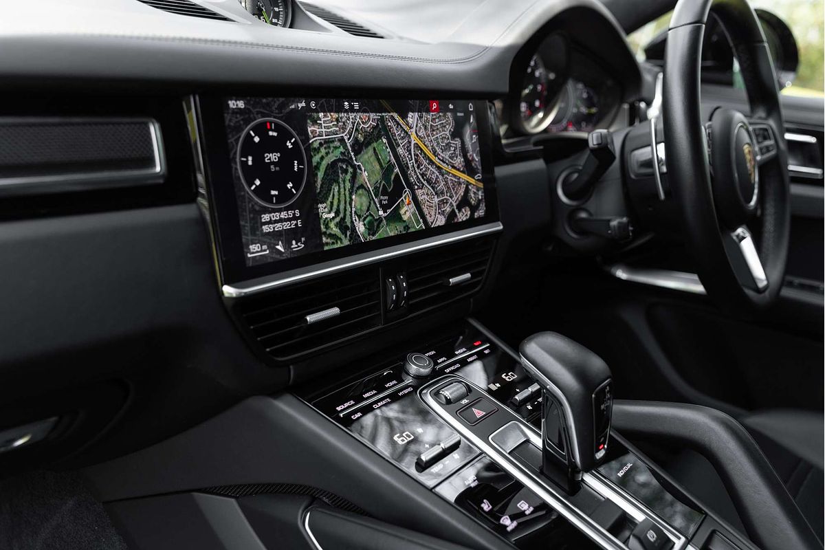 2020 Porsche Cayenne Turbo S E-Hybrid 9YB