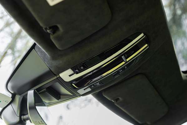 2020 Porsche Cayenne Turbo S E-Hybrid 9YB